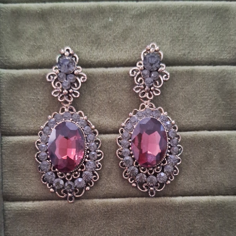 Elegant Burgundy And Gray Drop Earrings